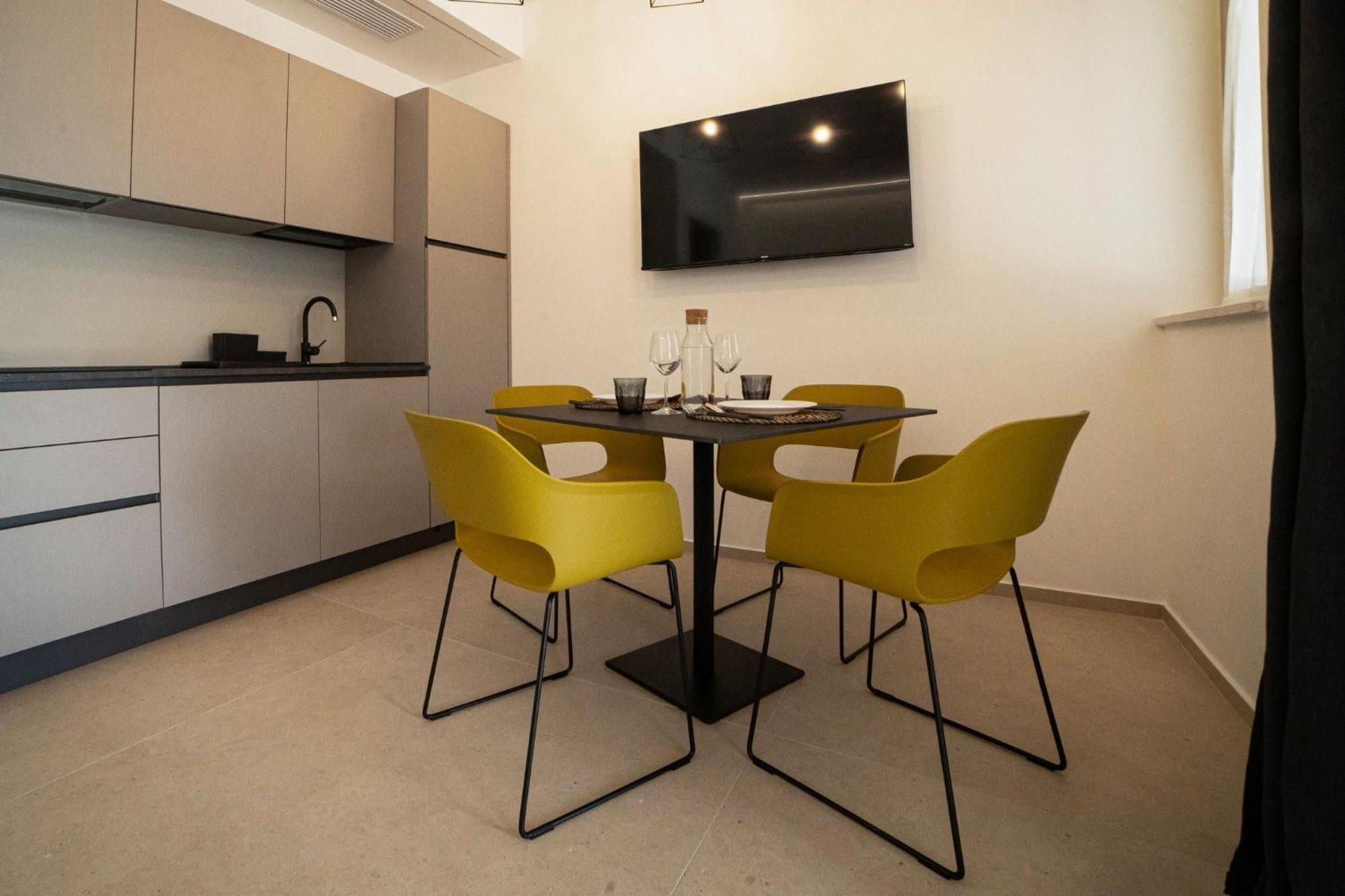 Aura Apartments Маттината Экстерьер фото
